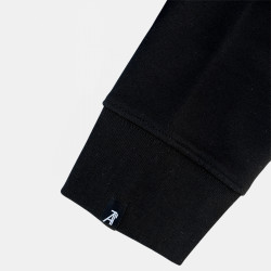 Crew Neck Bio Noir brodé ATYPICAL  zoom étiquette manche Crew Neck Bio Noir brodé ATYPICAL  zoom étiquette manche